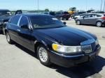 1999 LINCOLN TOWN CAR S image 1