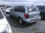 2002 Chrysler Voyager LX image 3