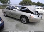 2006 Lincoln Town Car image 1