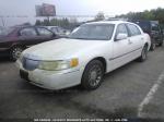 2000 Lincoln Town Car SIGNATURE image 2