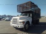 1995 FORD F800 