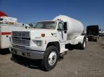 1994 FORD F700 