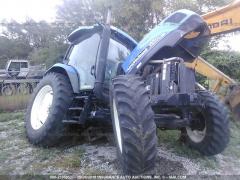 2010 NEW HOLLAND TS125A TRACTOR