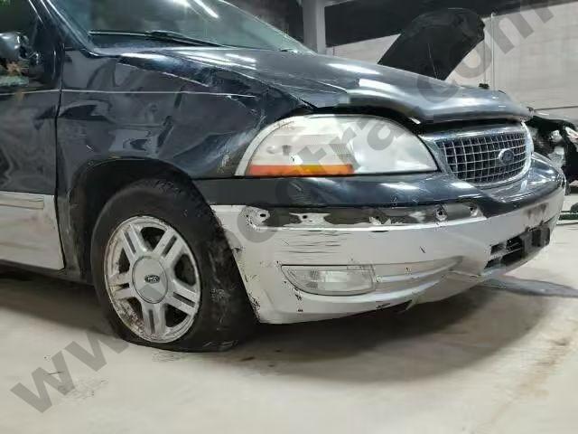 2001 Ford Windstar S image 9