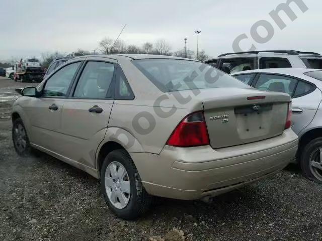 2007 Ford Focus Zx4 image 2