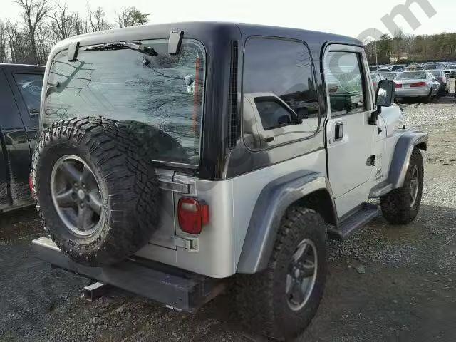 2004 Jeep Wrangler X image 3