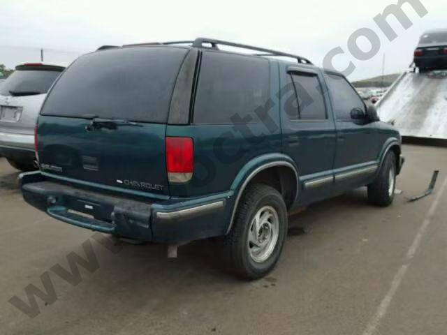 1998 Chevrolet Blazer image 3