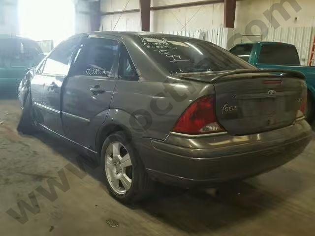 2003 Ford Focus Zts image 2