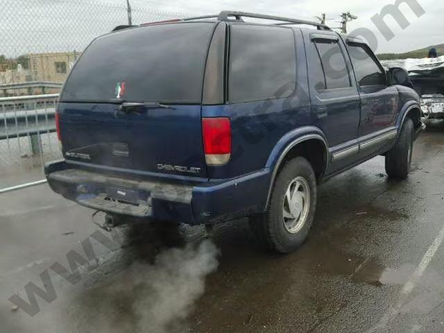 2000 Chevrolet Blazer image 3