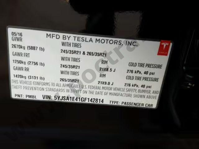 2016 Tesla Model S image 9