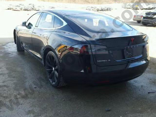 2016 Tesla Model S image 2