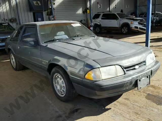 1988 FORD MUSTANG LX