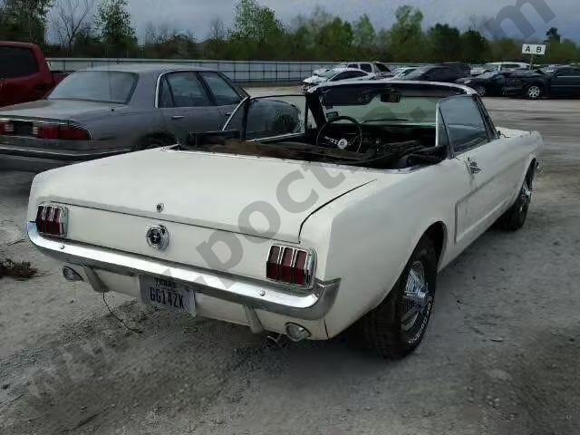 1965 Ford Convertibl image 3