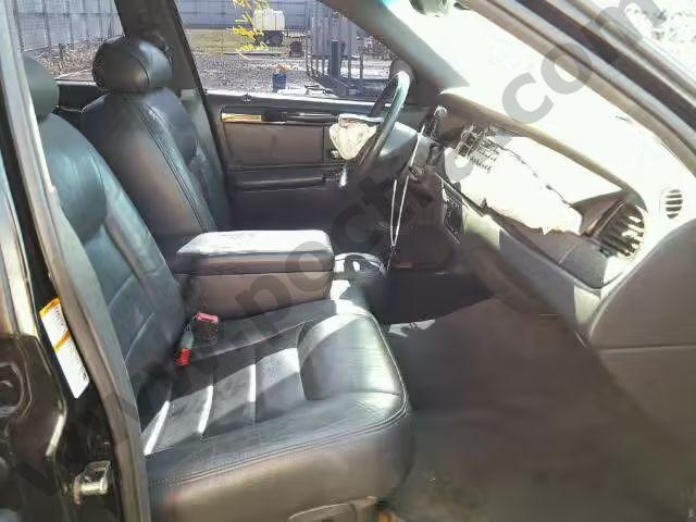 1999 Lincoln Town Car S image 4