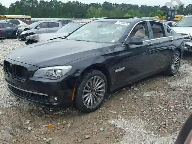 2012 BMW 740I