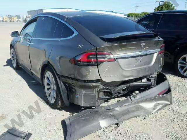 2016 Tesla Model X image 2