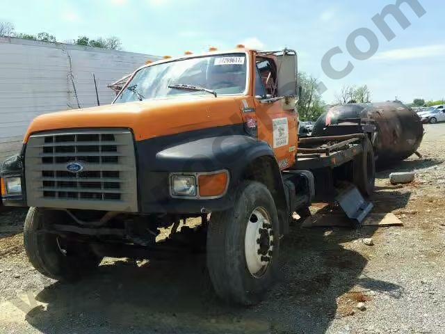1996 FORD F800