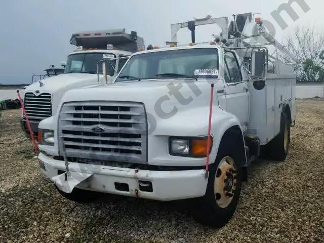 1999 FORD F800