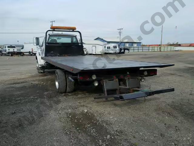 2004 Ford F650 image 2