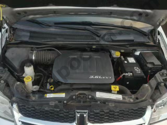 2011 Dodge Grand Cara image 6