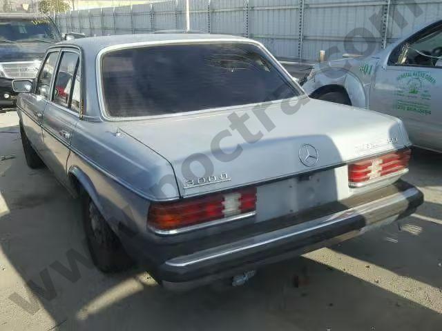 1982 Mercedes-benz 300 Dt image 2