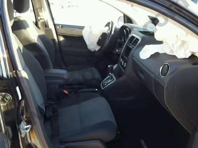 2010 Dodge Caliber Ru image 4