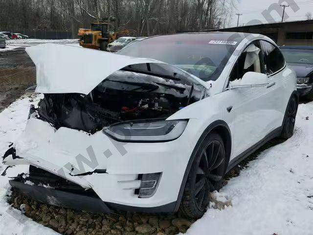 2016 TESLA MODEL X