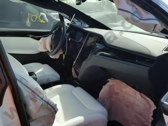 2018 Tesla Model X image 4