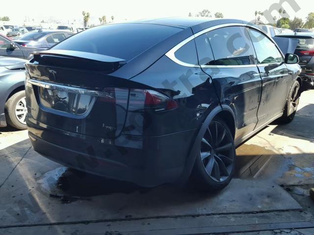2016 Tesla Model X image 3