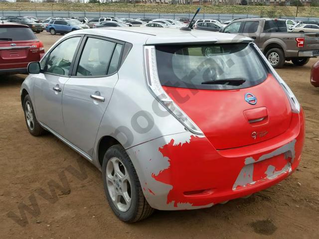 2013 Nissan Leaf S image 2