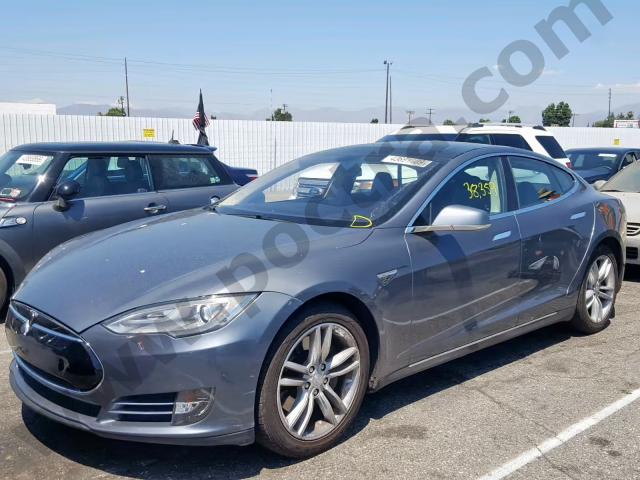 2014 Tesla Model S image 1