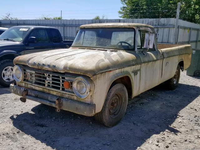1967 DODGE B200