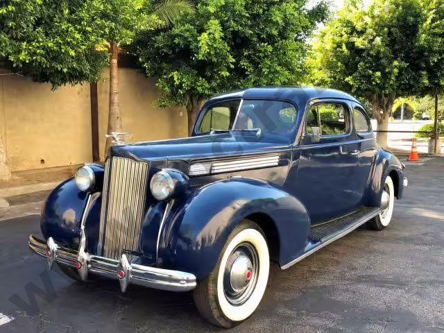 1939 PACKARD COUPE