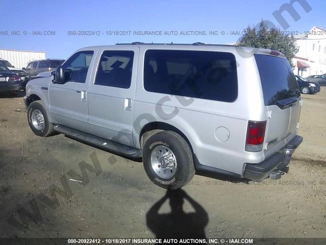 2000 Ford Excursion image 2