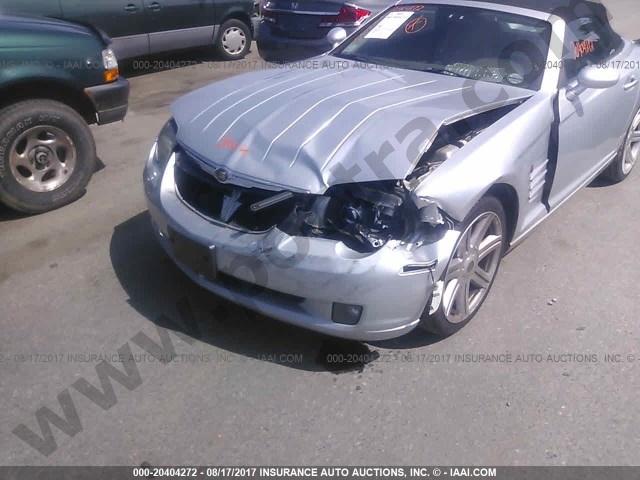 2008 Chrysler Crossfire Limited image 5