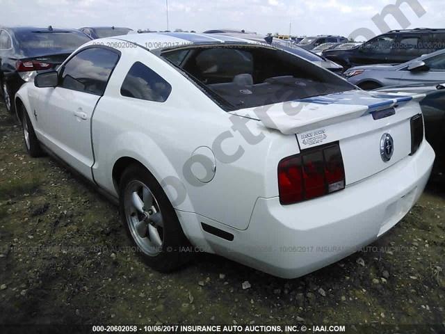 2007 Ford Mustang image 2