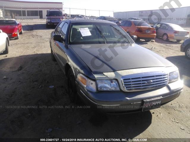 2003 Ford Crown Victoria image 5